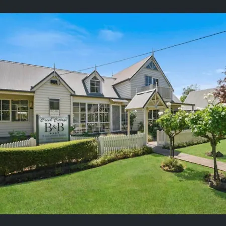 Creek Cottage Bed And Breakfast Traralgon-3